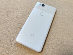 Google Pixel 2..  4gb/128gb..  Bledá metalíza. - 2