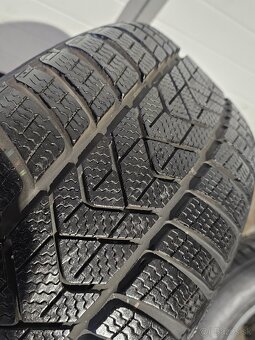 Zánovné Zimné Pneu Pirelli Sottozero3 235/55 R18 - 2