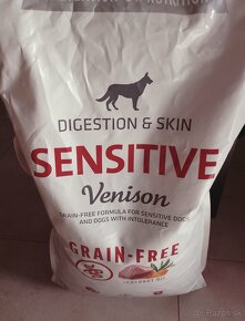 Granule BRIT CARE Grain-free Sensitive Venison 12kg - 2