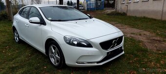 Volvo V40 2.0D D2 - 2