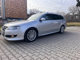 Volkswagen Passat Variant 3.2 Fsi R line - 2