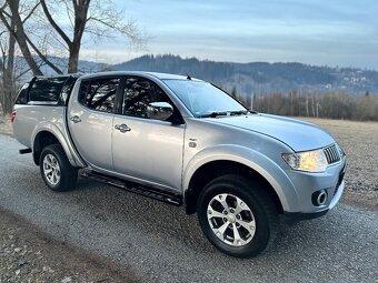 Mitsubishi L200 2.5 D-iD 131KW 4x4 superselect - 2