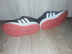 Tenisky Adidas chlapcenske alebo aj uni, velk.24 - 2