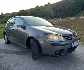 Vw golf 5 1.4 benzín 55kW. - 2