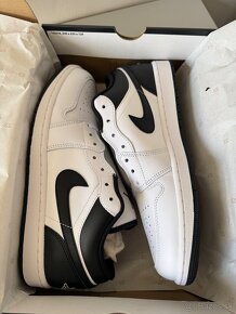 Tenisky Nike Jordan 1 Low Black/White - 2