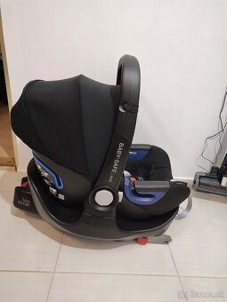 Autosedačka vajíčko Britax- baby-safe i-size - 2