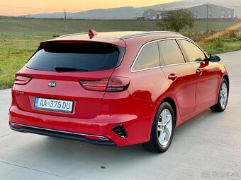 KIA Ceed Sporty Wagon SW Benzín T-GDi GOLD - 2