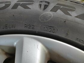 Hyundai 225 /55R18 - 2