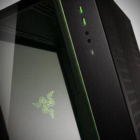 Lian Li PC-O11 Dynamic Razer Edition - 2