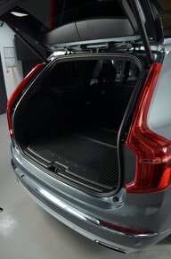 PREDÁM VOLVO XC90 T5 INSTRIPCTION 7miestne - 2