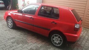 VOLKSWAGEN GOLF - 2