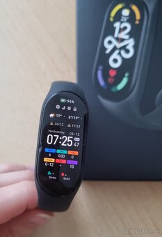 Xiaomi band 7 smart fitness naramok dostupne - 2