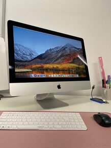 Apple iMac (21,5-palcový, koniec roka 2013) - 2