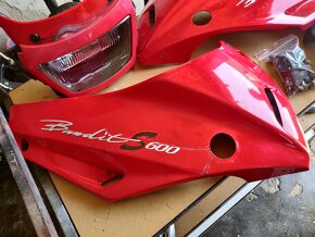 Suzuki Gsf600 S predny mask - 2