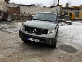 Nissan Pathfinder 2.5d M6 2006 - 2