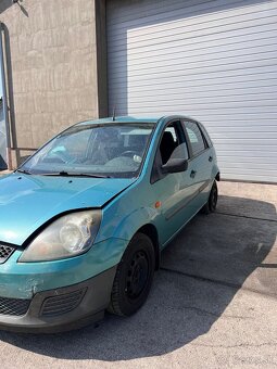 Predám náhradné diely na Ford Fiesta mk6 1,4tdci - 2