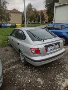 Hyundai Elantra xd limuzina - 2