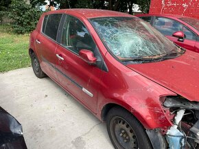 Rozpredám na náhradné diely Renault Clio III HB 1.2 D4F H7 - 2