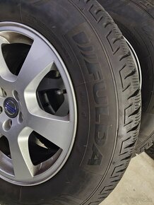 Komplet sada 17 elektrony Volvo s 90% zimnymi 235/65 R17 - 2