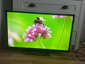 Panasonic TX-32FS503E - 2