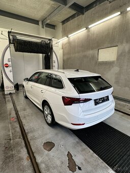 Škoda Octavia Combi 2.0TDI 110kW DSG /MATRIX/ VIRTUAL/ŤAŽNÉ/ - 2