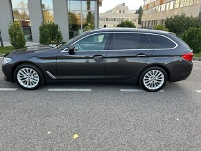 BMW 530d xDRIVE 195kW,r.v.2018, ODP.DPH, 176.000KM,NOVÉ PNEU - 2