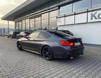 BMW F32 kupé 435i ČR mPaket servisní kn historie - 2