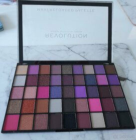 Revolution maxi palette - 2