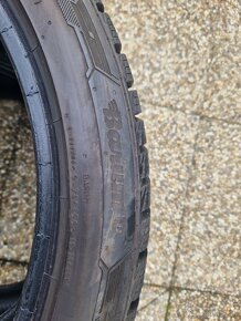 235/40 R19 Barum zimne pneumatiky - 2