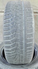 Predám 2-Zimné pneumatiky Hankook Winter 205/55 R17 - 2