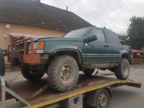 Jeep Grand Cherokee 5.2 v8 - 2