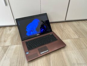 17.3"/Asus/Notebook/i3/8GB RAM/512GB SSD/Intel HD Grafika... - 2