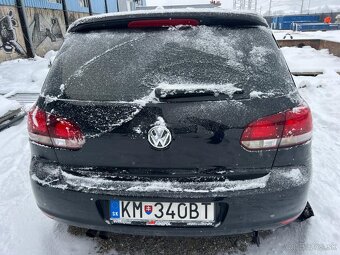 Volkwagen Golf 1.4, RV: 2009, havarovaný - 2