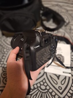 Canon eos 1300d - 2