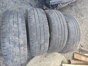 Pneu 225/65 R16 C - 2