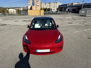 Tesla Model 3 Performance - 2