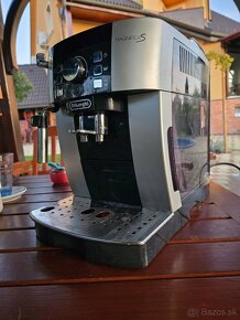 Delonghi kavovar - 2