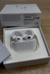 Airpods 3 - 2