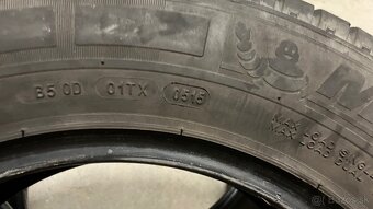 Michelin Agilis 215/65 R16C - 2