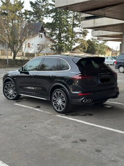 PORSCHE CAYENNE 4.2 DIESEL TIPTORNIC S - 2