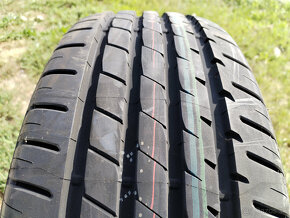 Letné pneu 215/55 R17 ---  LASSA - 2