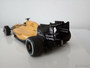 Predám model auta F1 Renault 1:43 Spark. - 2