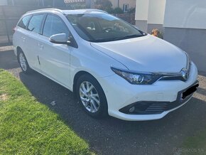 Toyota Auris 1.6 l Valvematic - 2