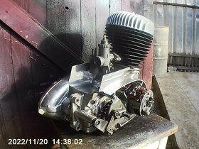 Motor jawa 250 592 - 2