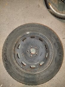 Zimne gumi s diskami 195/65 R15 - 2