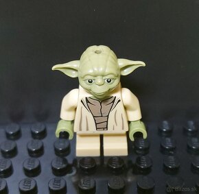 PREDÁM LEGO STAR WARS YODA - 2