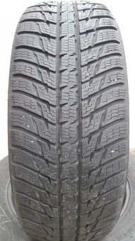 Predám 2 jazdené zimné pneumatiky Nokian SUV 225/60 R17 - 2