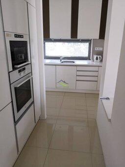 PRENÁJOM - priestranný apartmán vo vysokom Štandarde - Šírav - 2