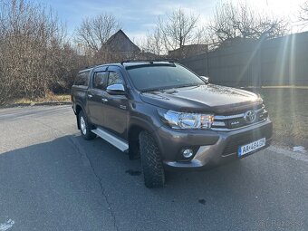 Predám Toyota Hilux - 2