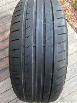 Predam PNEU 205/55 r16 - 2